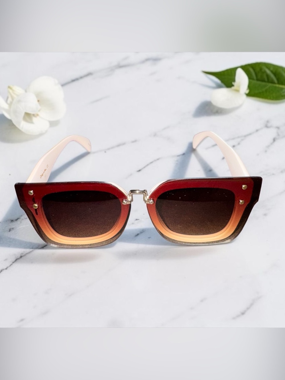 Gradient Brown Square Women's Sunglasses with Pink Arms